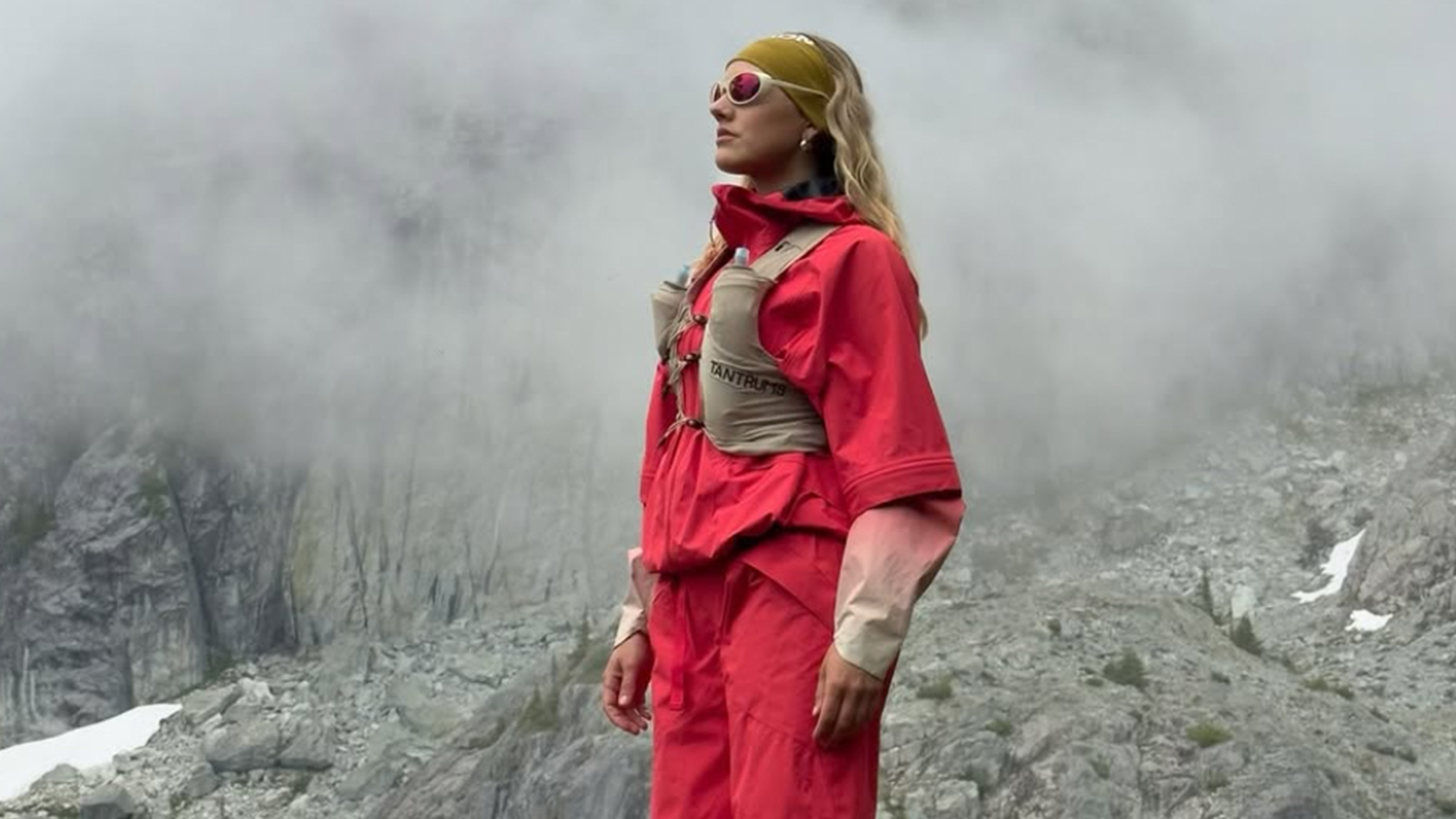 sabrina hiking outfits
