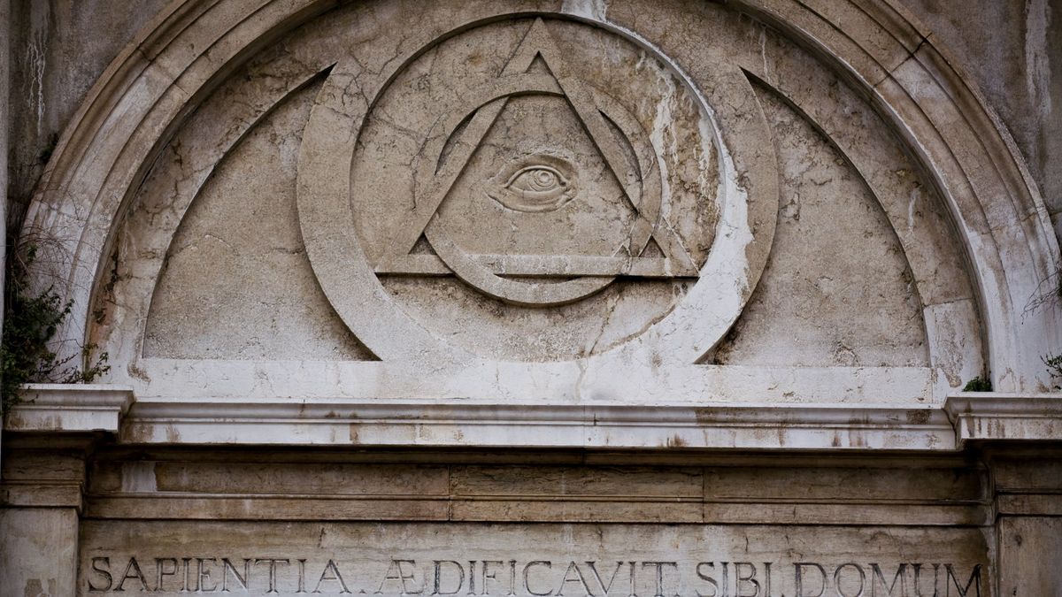 Freemasons: History, facts and myths