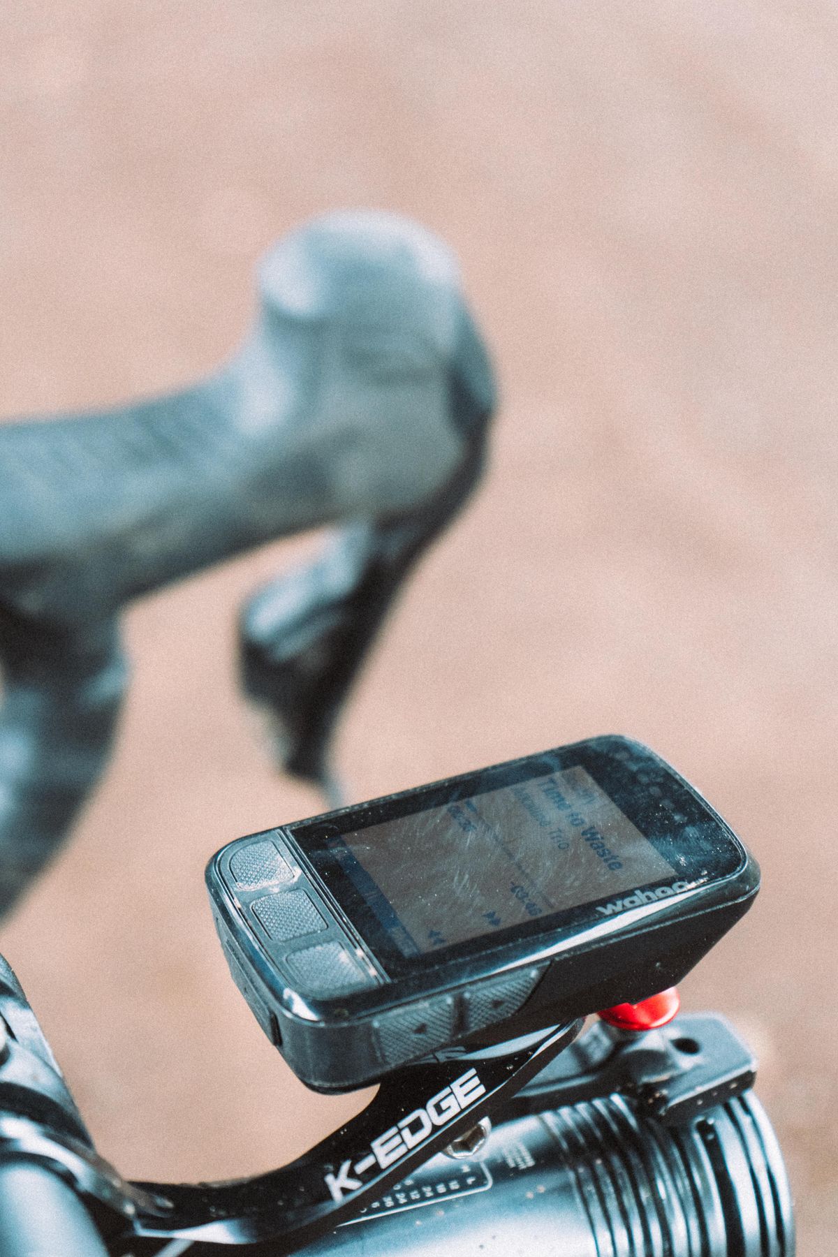 A close up of a wahoo bike computer