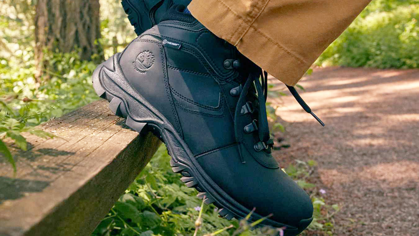 Close-Up of the Timberland Mt. Maddsen Waterproof Hiking Boots In Black Di Trail