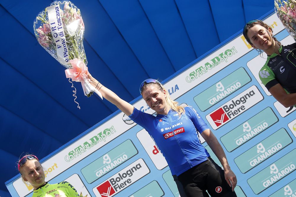 Tatiana Guderzo on the Giro dell'Emilia Donne podium