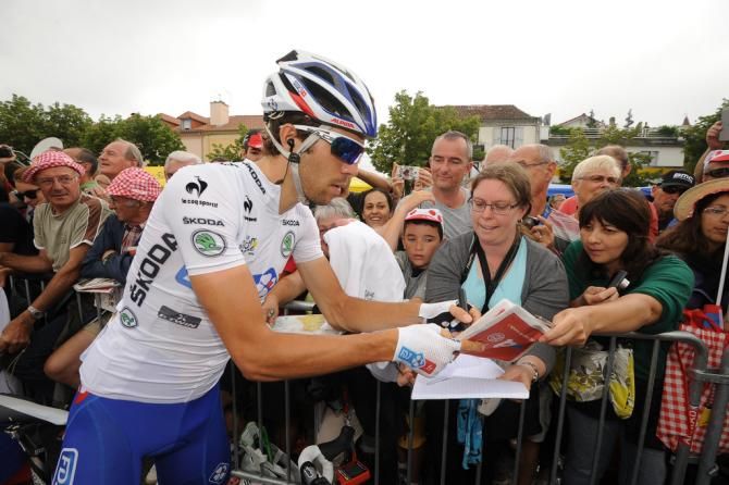Thibaut Pinot (FDJ) went with blue knicks today having been in full white the last few stages