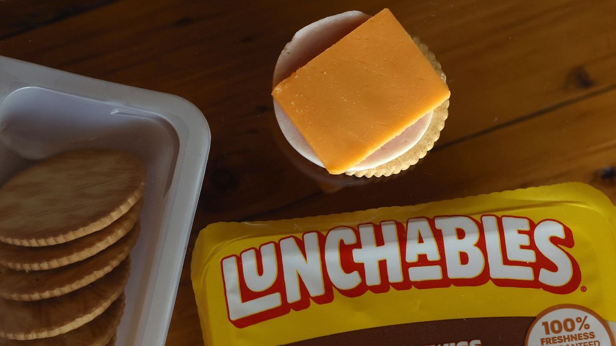Dangerous substances in Lunchables are raising concerns over children's health