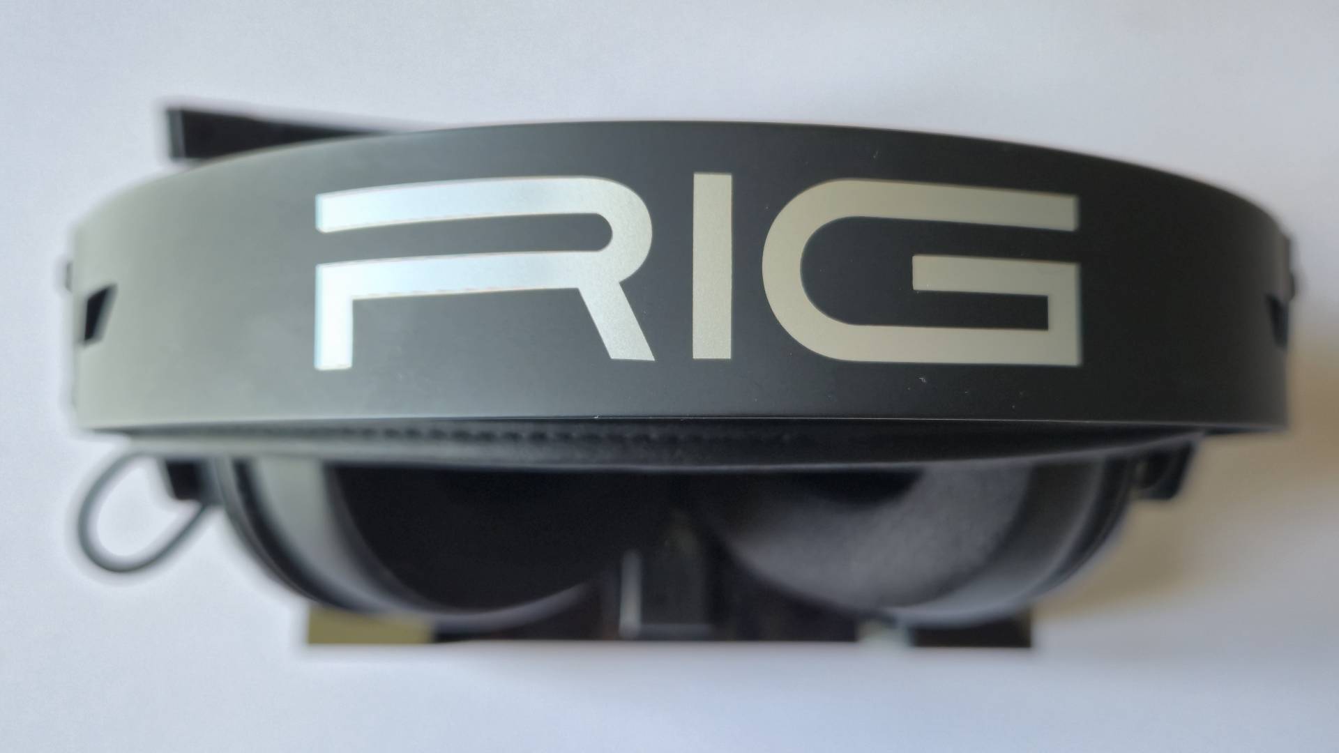 Photos of the Nacon RIG 900 Max HS gaming headset for the PS5, taken by writer Rosalie Newcombe.