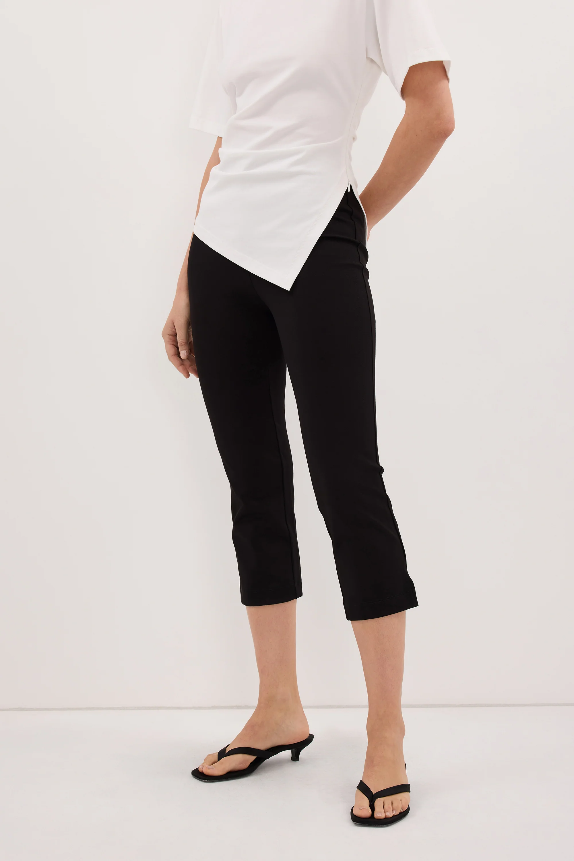 DISSH, Demi Black 7/8 Capri Pants