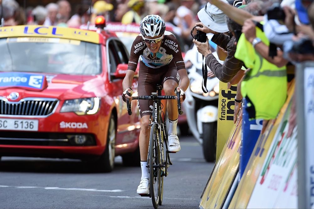Romain Bardet nears the finis of stage 5.