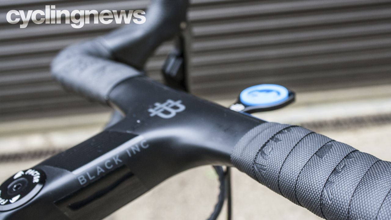 Factor O2 VAM Disc road bike
