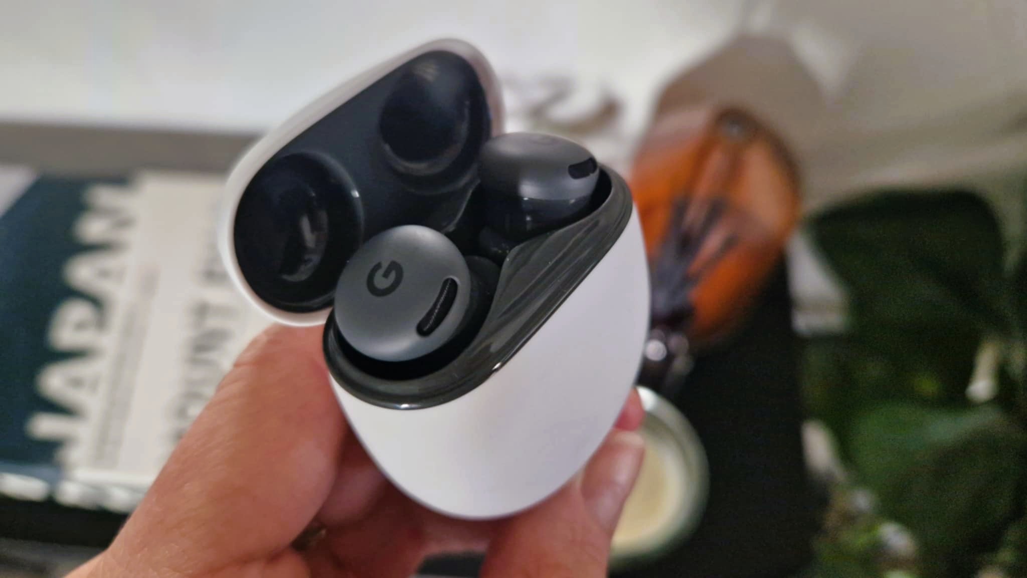Google Pixel Buds 2a