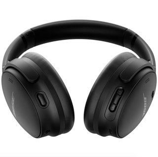 a leaked image of the bose quietcomfort 45 headphones in black