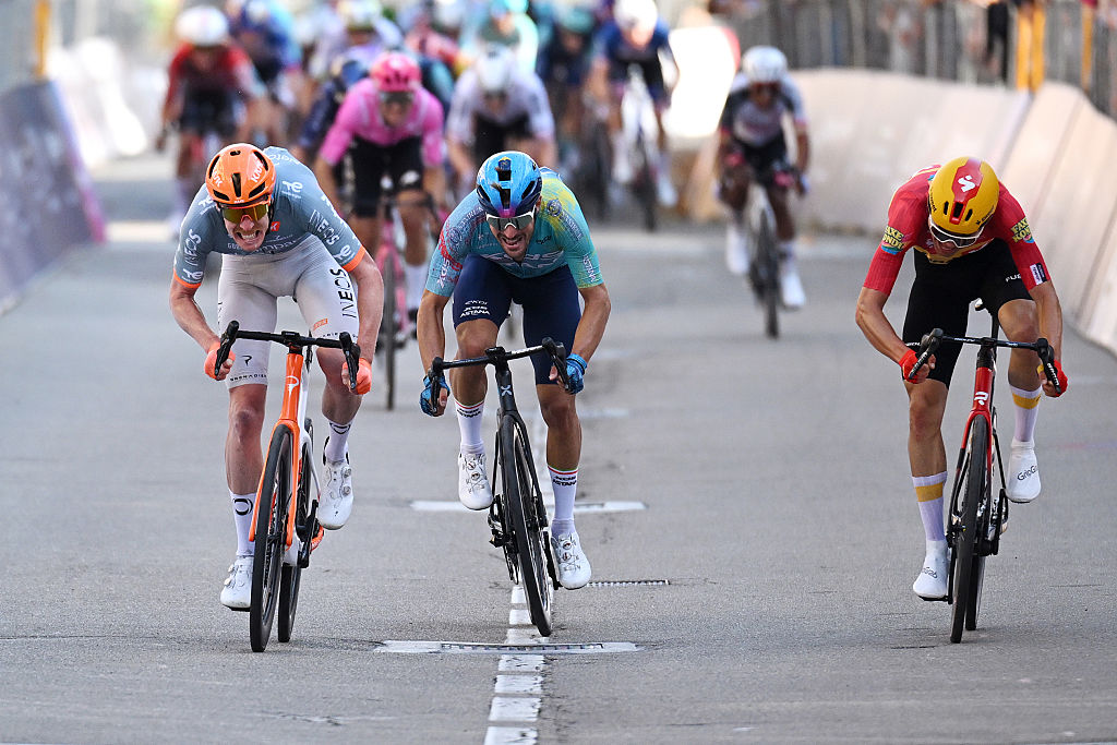 Dorian Godon sprints towards the line in the finale of Gran Piemonte 2026