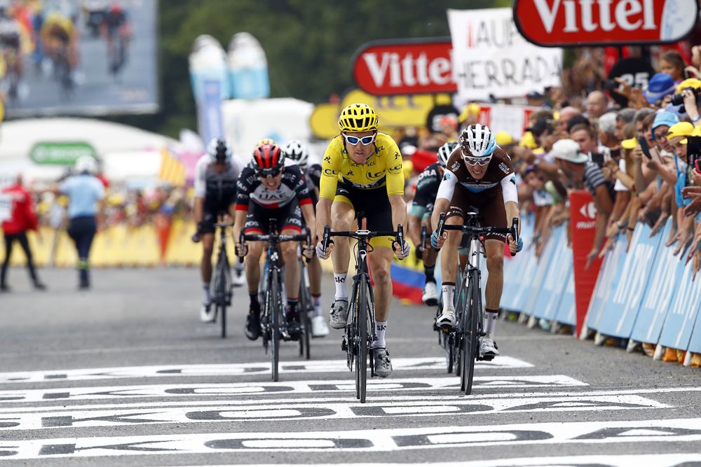 Geraint Thomas finishes second on stage 19 at the Tour de France