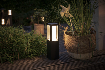 Philips Hue Smart Lighting Goes Outdoors... And The Results Are Magical ...