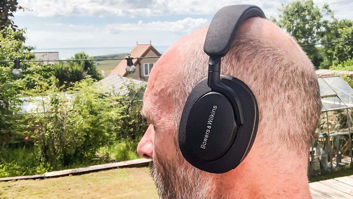 Bowers & Wilkins Px7 S2 review: Premium wireless headphones with top sound