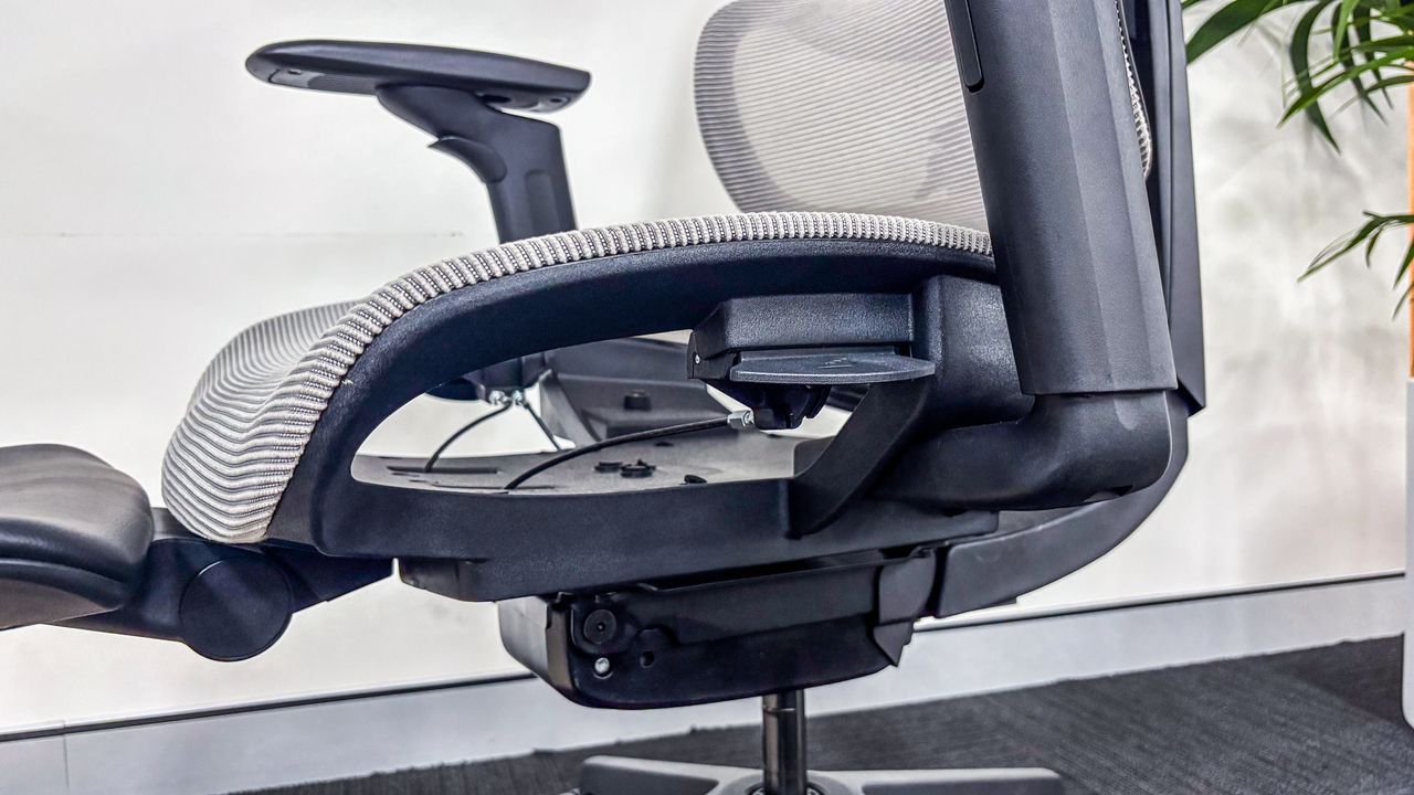 The waterfall edge of the mesh seat pan and the left flip lever of the ErgoTune Joobie
