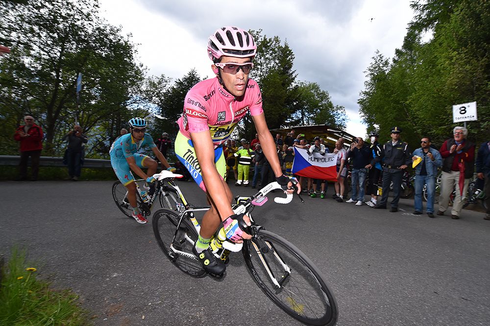 Alberto Contador leads Mikel Landa