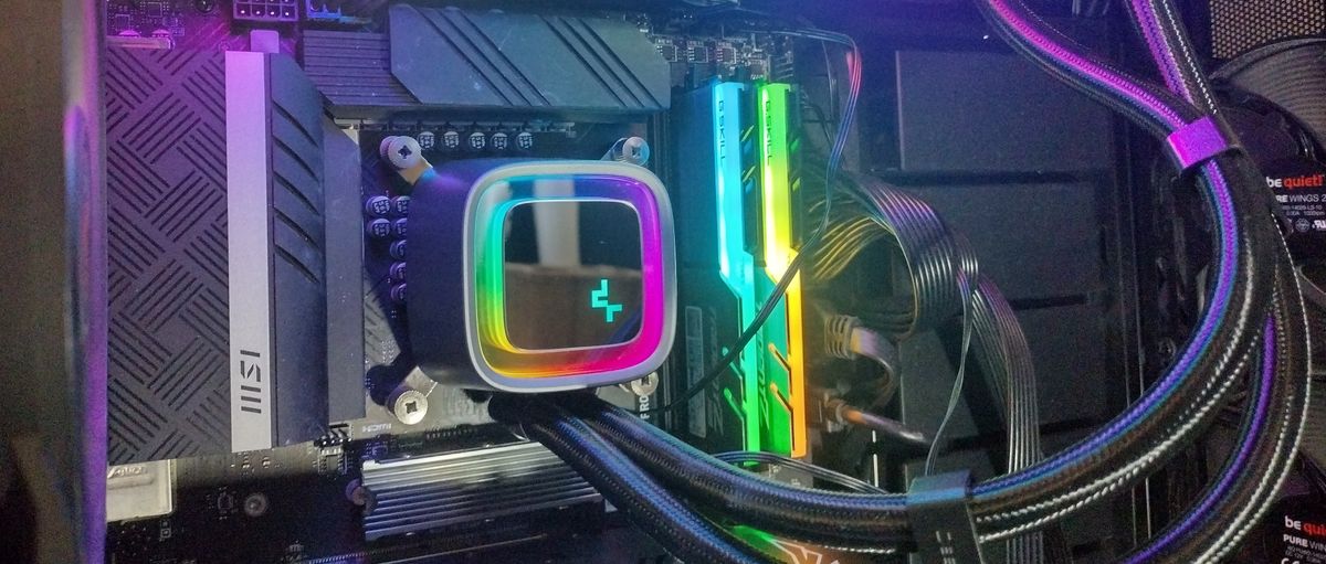 DeepCool LS520 Review: Compact Size, Big Bite | Tom's Hardware