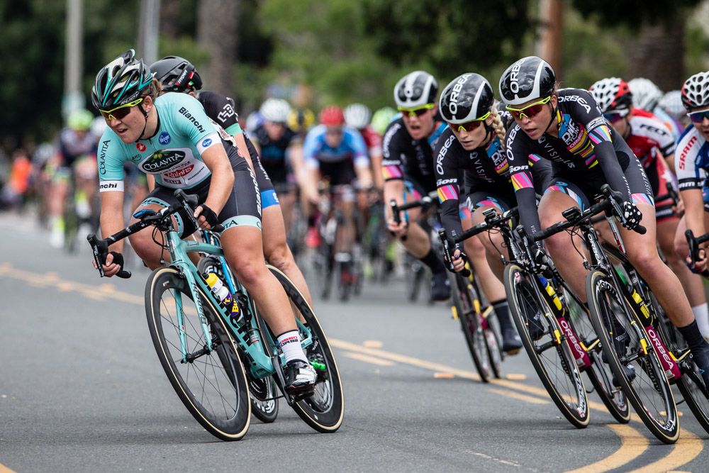 Lauretta Hanson (Colavita) at the front before taking the win