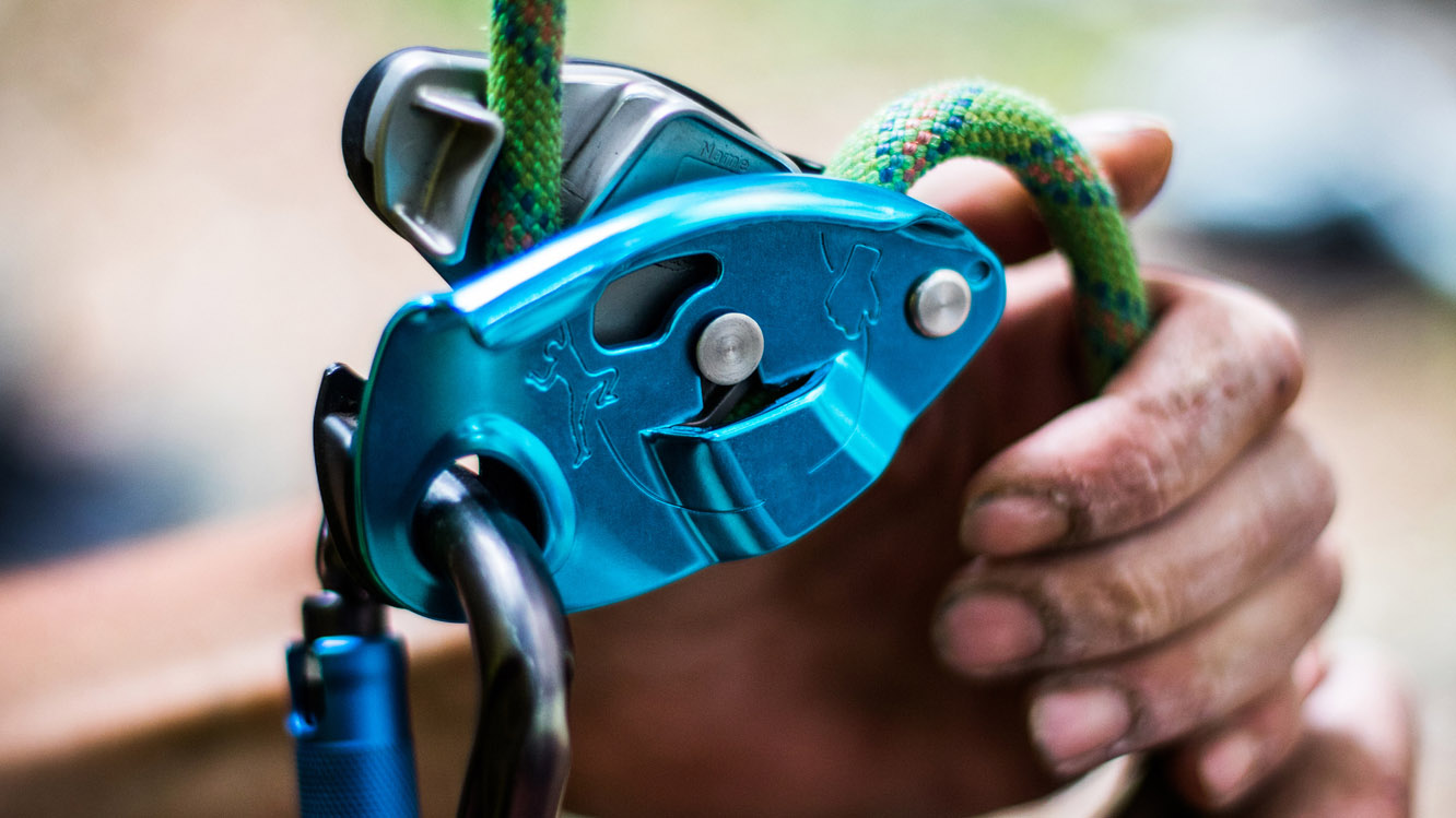 How to belay: keep your climbing partner safe with our guide | Advnture