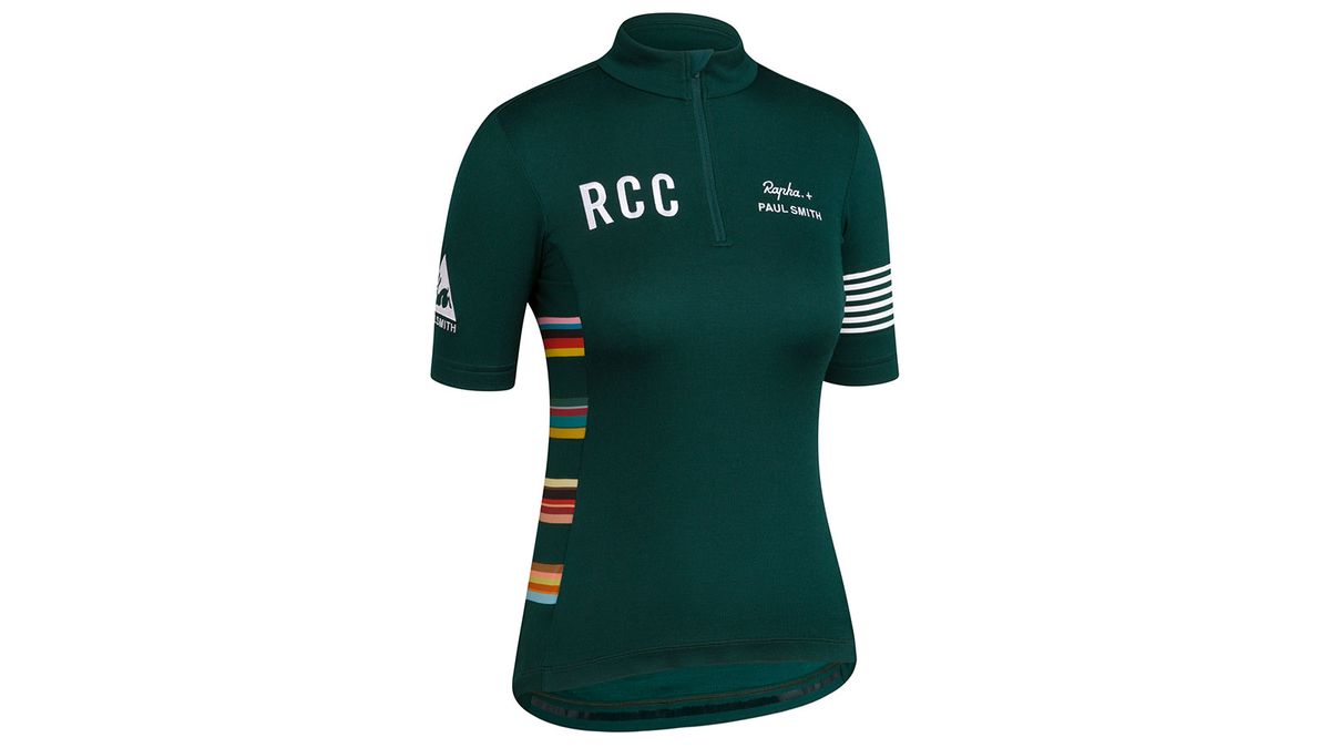 Thee Classic jersey has a plain torso with a small flash of colour on the sides