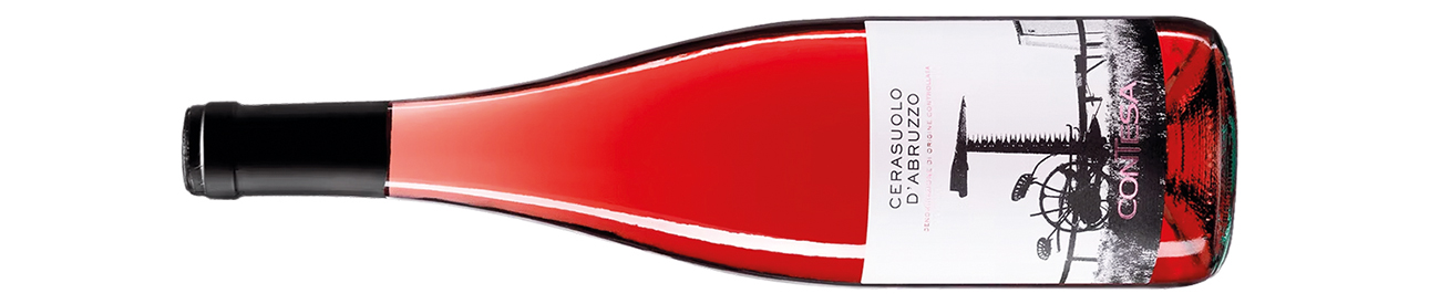 Bottle of ros&amp;eacute; wine