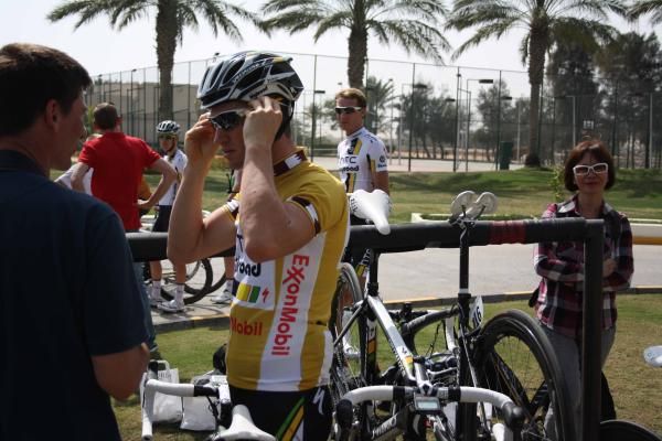 Mark Renshaw (HTC-Highroad) was out to defend his overall lead.