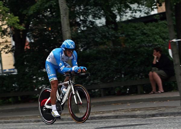 A Colnago-CSF Inox rider in action.
