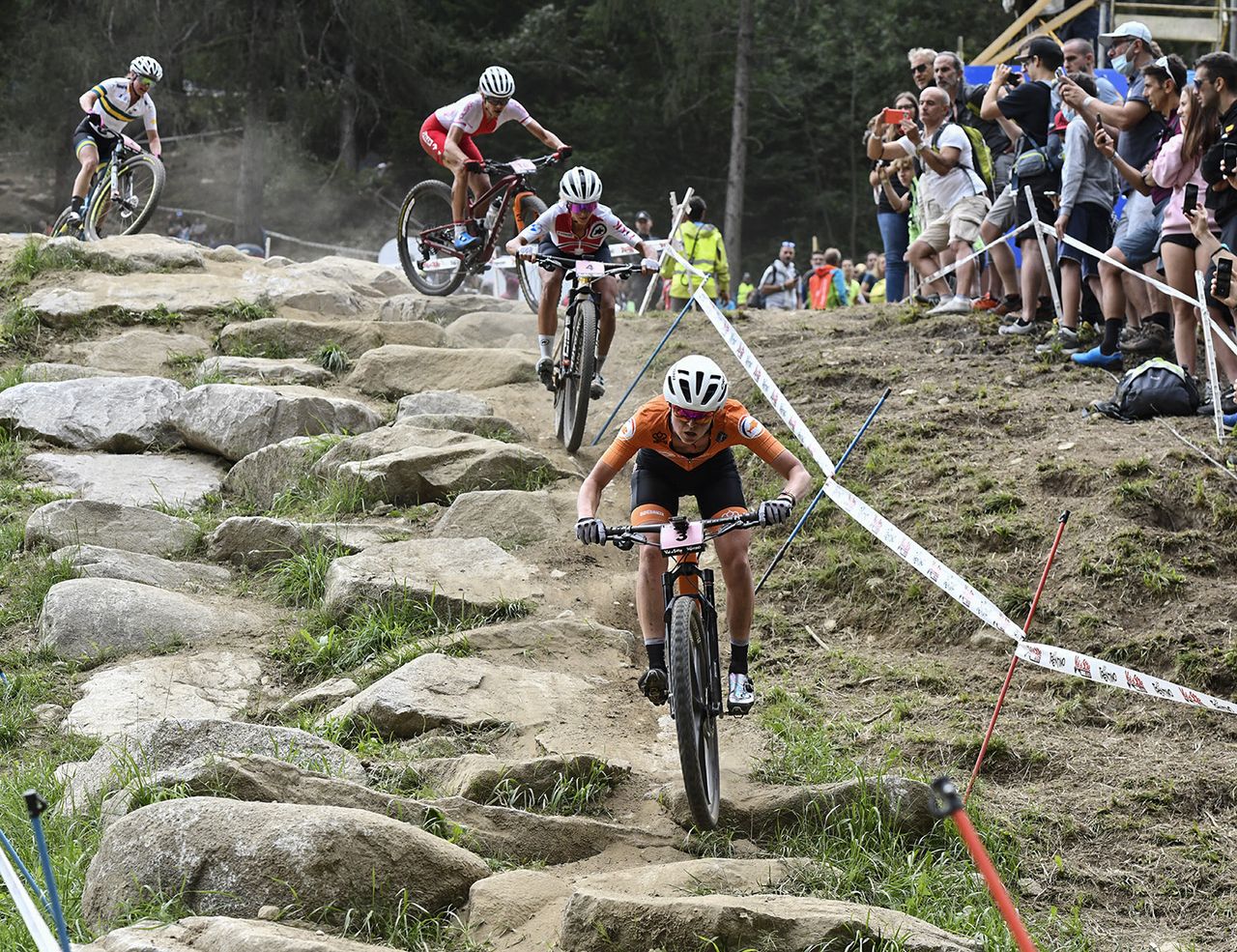 Anne Terpstra (Netherlands) leading Jolanda Neff (Switzerland) and Maja Wloszczowska (Poland)
