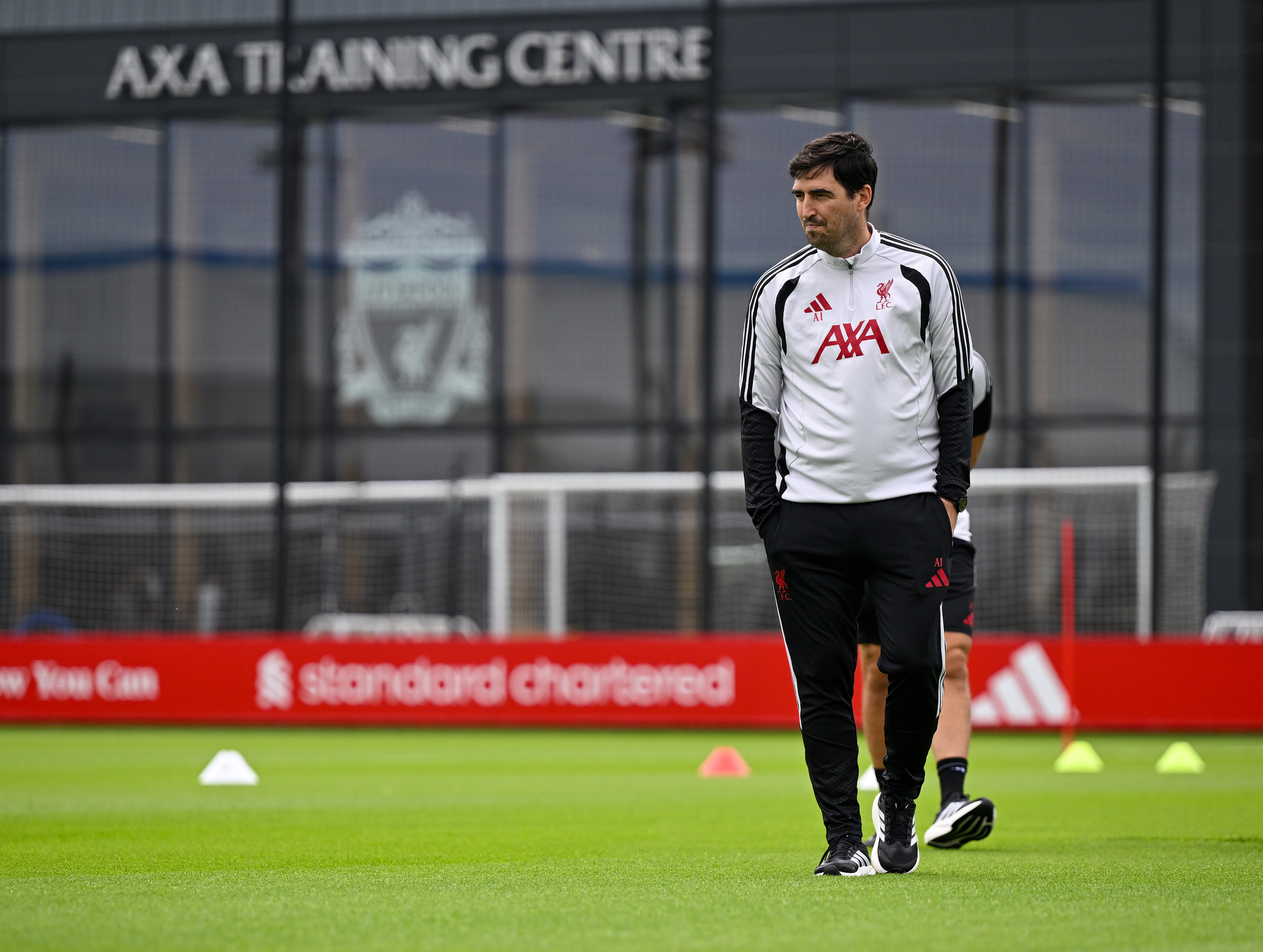 KIRKBY, ENGLAND - JULY 07: (THE SUN OUT, THE SUN ON SUNDAY OUT) Andoni Iraola head coach of Liverpool during a training session at AXA Training Centre on July 07, 2026 in Kirkby, England. (Photo by Andrew Powell/Liverpool FC via Getty Images)