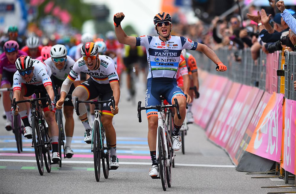 Damiano Cima took a breathtaking win for Nippo-Vini Fantini-Faizane on stage 18 of the Giro d&rsquo;Italia