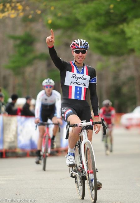 Jeremy Powers (Rapha Focus) pulls out a win with less than a half lap to go