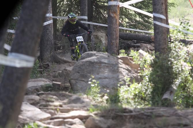 Micayla Gatto on her way to winning the 2013 Canadian downhill title