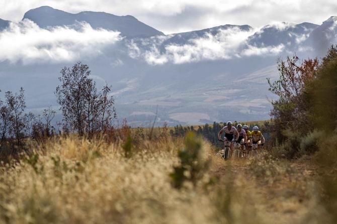 Team Bulls and Burry Stander-Songo