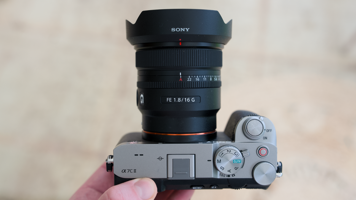 Sony FE 16mm F1.8 G lens indoors