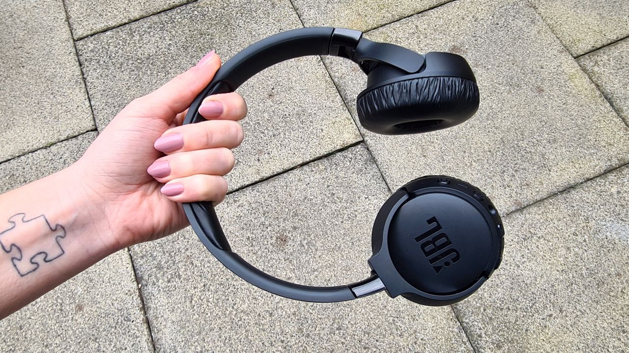  JBL Tune 660NC review