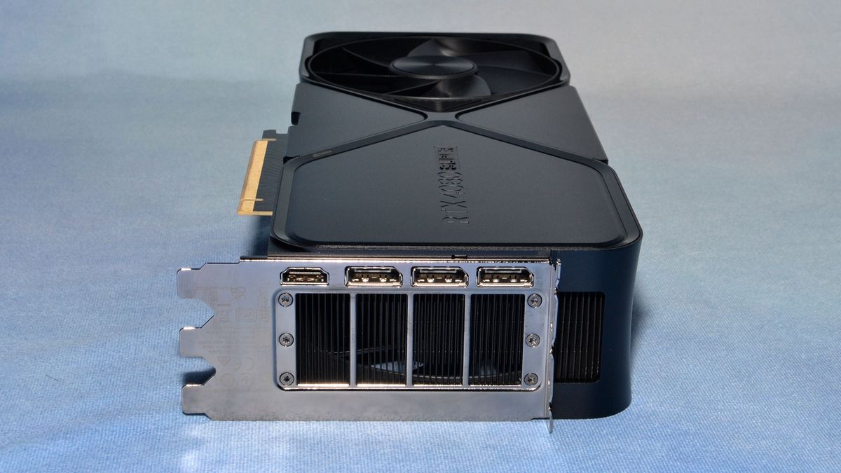 Nvidia GeForce RTX 4080 Super Founders Edition photos and unboxing