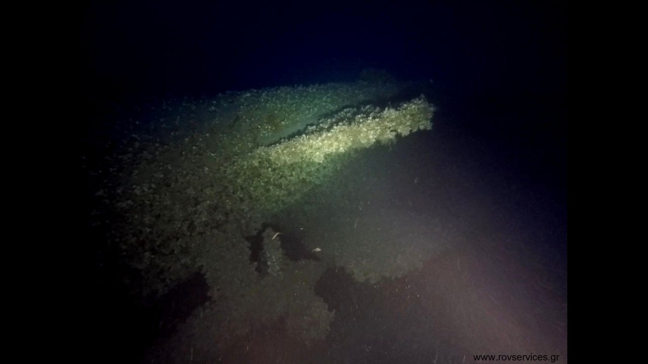 The vessel's propellor, with seperate rudders for depth and heading, are still visible on the wreck.