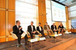 Schmooze Gallery OnScreen Media Summit_3.jpg