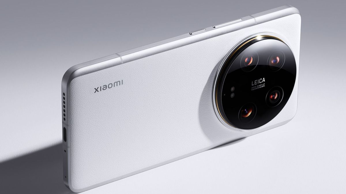 The Xiaomi 14 launches globally as the 14 Ultra makes its debut worldwide