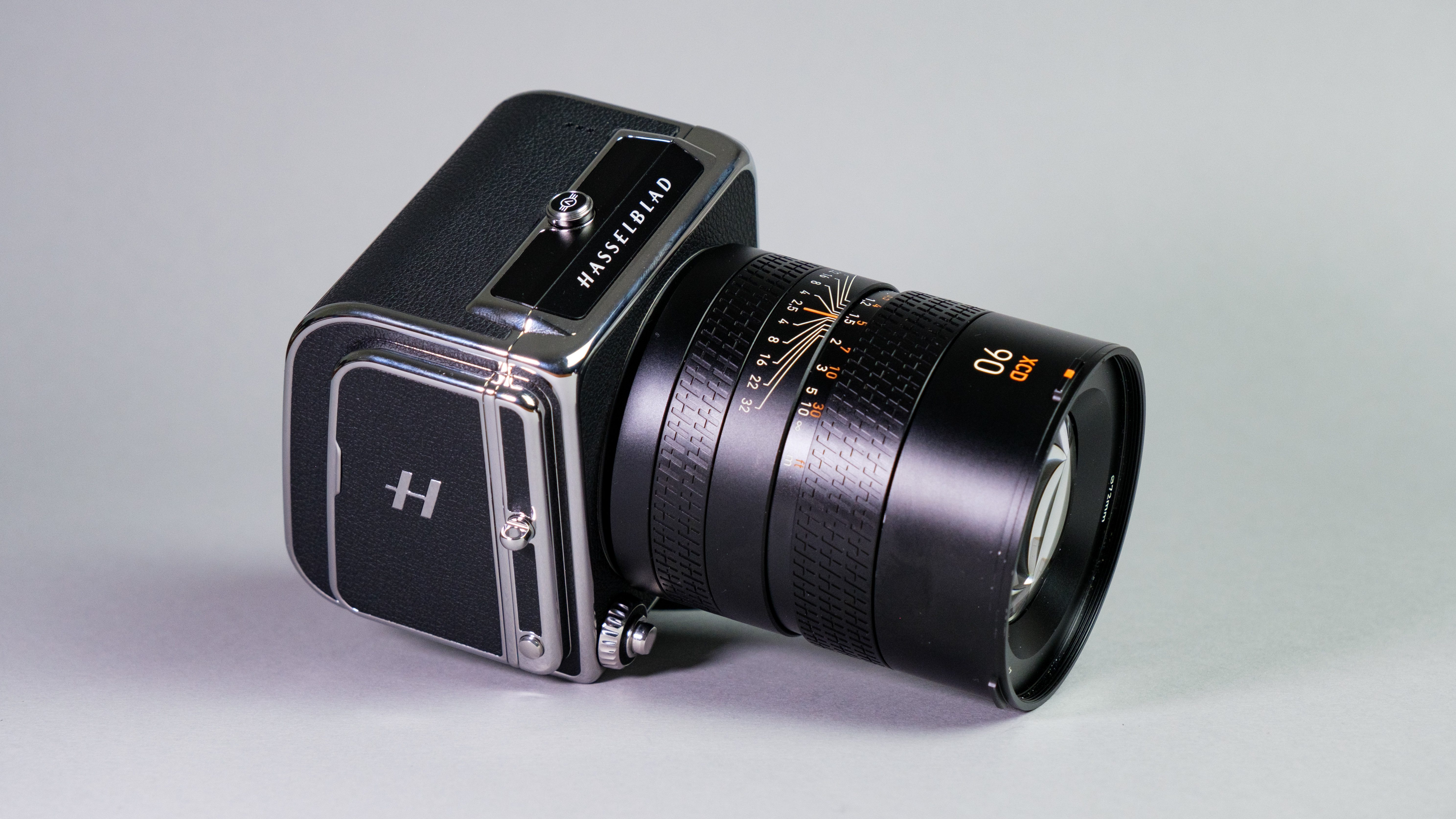 The Hasselblad 907X + CFV 100C against a gray background