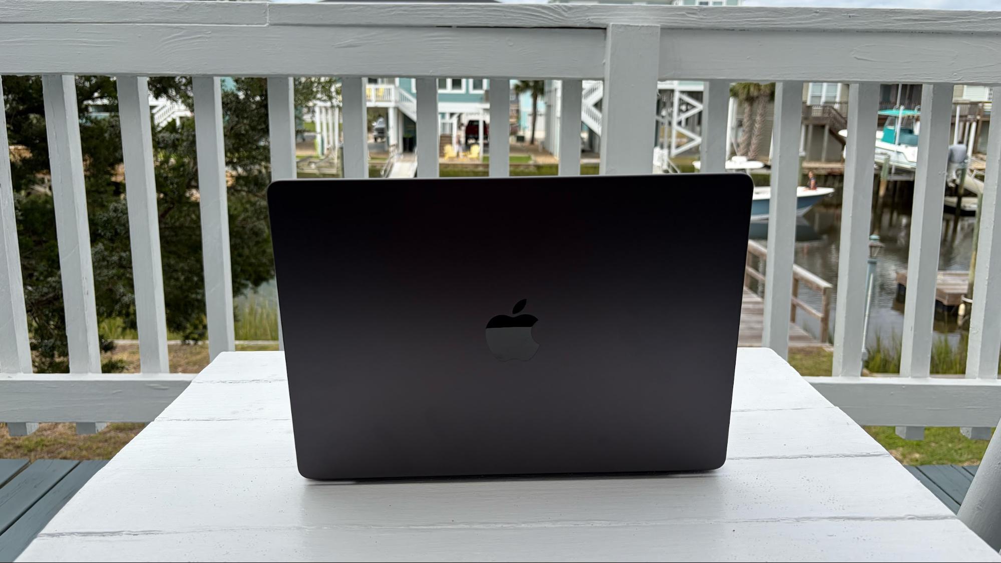 Apple MacBook Pro (14-inch, M5)