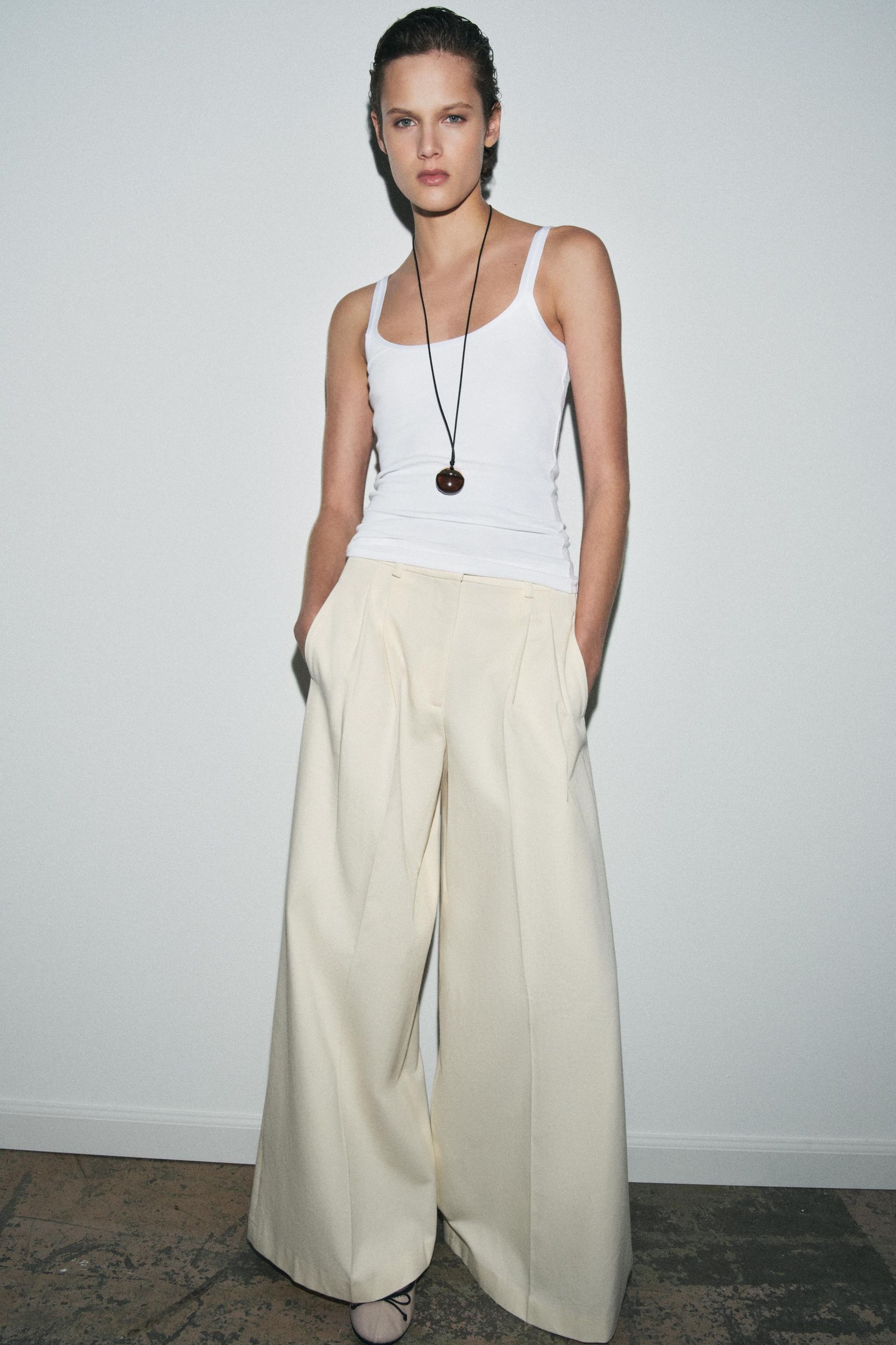 Zw Collection Pleated Wide-Leg Trousers