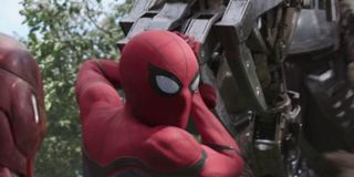 Spider-Man fighting in Infinity War
