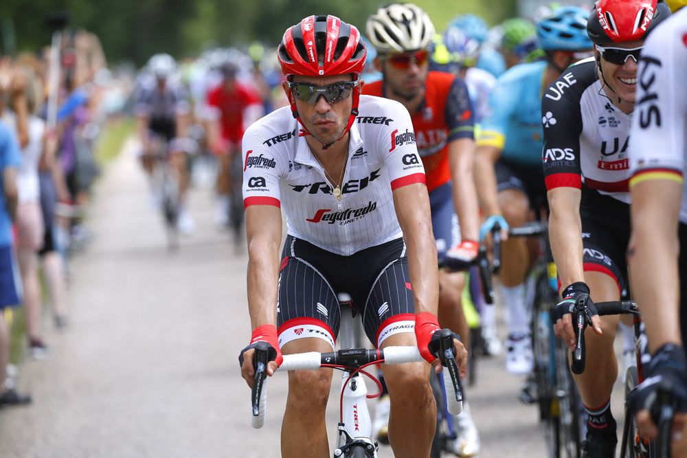 Tour de France: Contador loses time after two crashes on queen stage ...