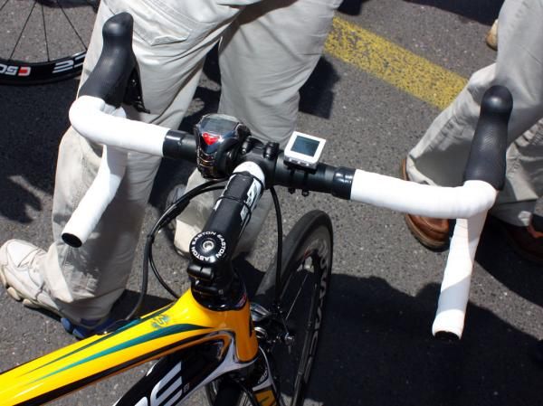 PRO handlebars and stems are clamped on to Easton forks on the Francaise des Jeux bikes.