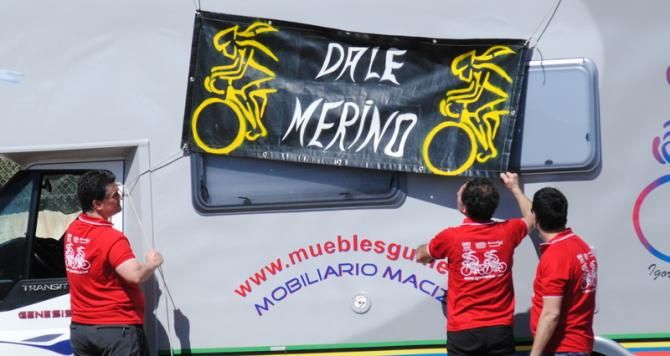 The family of Igor Merino (Burgos BH) underwent a 12-hours drive from Balmaseda (Bizkaia, near Bilbao) to Almer&iacute;a in order to cheer his tot. He spent the day in the breakaway, so the trip was worth it.
