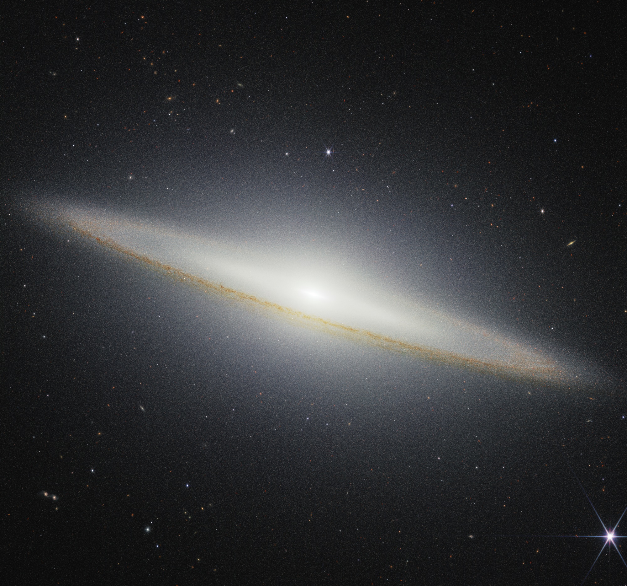 A very detailed image of a disk-shaped galaxy