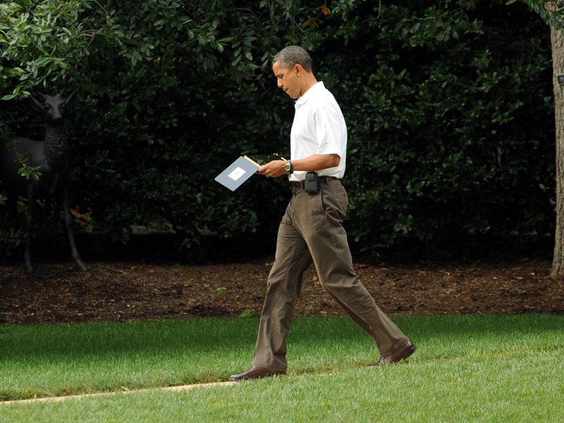 Obama and Cameron golf