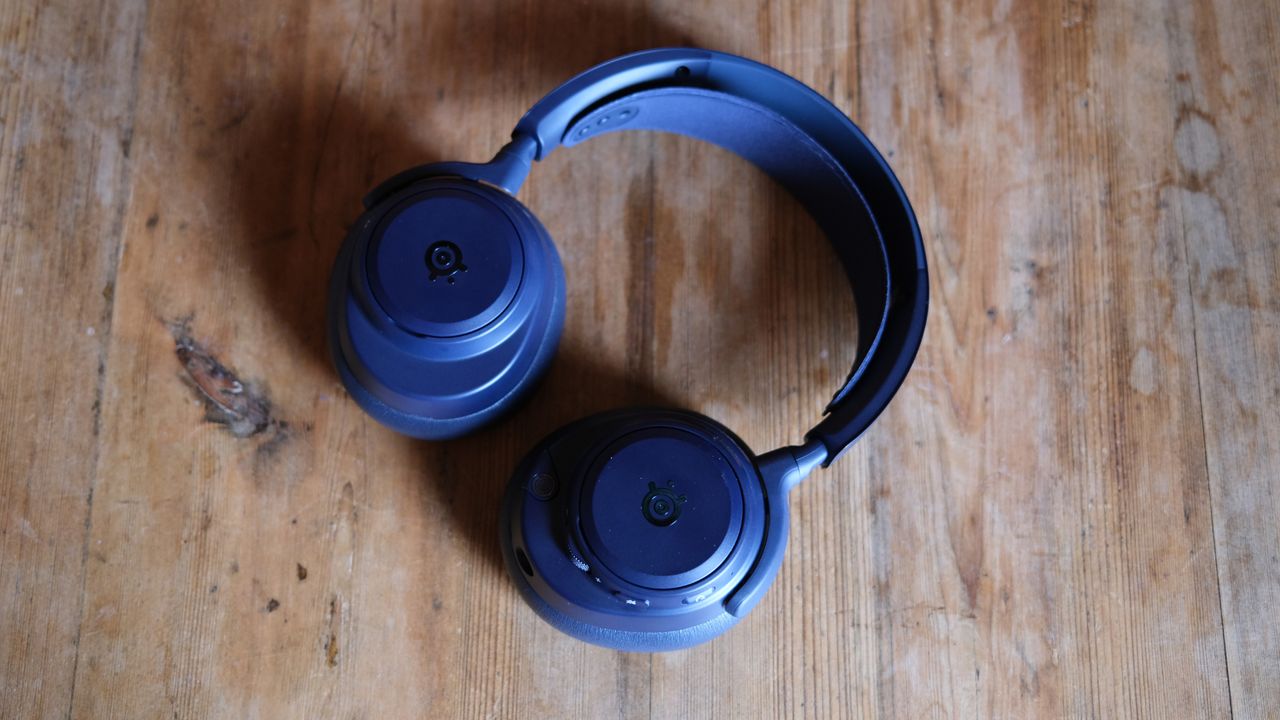 SteelSeries Arctis Nova Pro Omni