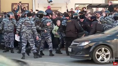 Police in Moscow crack down on protest