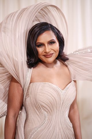 mindy kaling met gala